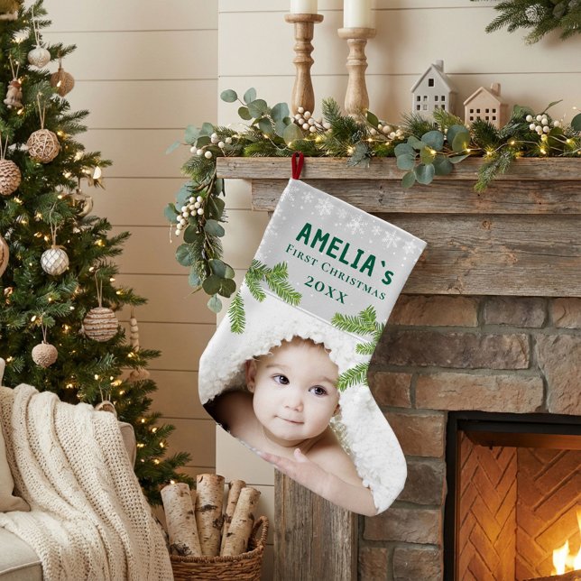 Meia De Natal Grande Rustic Snowflake Pine Baby`s First Christmas Photo (Criador carregado)