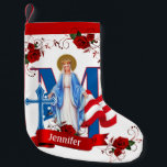 MEIA DE NATAL PEQUENA AMERICAN FLAG VIRGIN MARY RELIGIOSOS ROSAS<br><div class="desc">Compartilhe o amor que tem pela Mãe Abençoada com esta bela imagem tradicional católica personalizada desenhada da Virgem Abençoada Maria sob o título de Nossa Senhora de Graça. Ela está sobreposta a uma Cruz Marian com uma bandeira e rosas vermelhas americanas. Todo texto e fontes podem ser modificados.</div>
