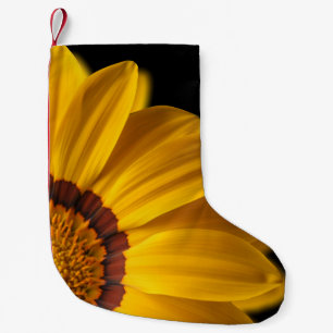 Meia De Natal Pequena Flor amarela sobre fundo preto