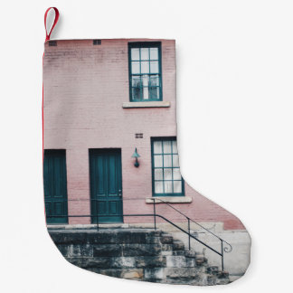 MEIA DE NATAL PEQUENA FOTO DO EDIFÍCIO COM ESCADAS