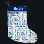 Meia De Natal Pequena Hanukkah Chanukah Word Art Nome Personalizado<br><div class="desc">Este design de feriados do Chanucá apresenta a arte tematizada do Chanucá. Personalize com seu nome editando o texto nas caixas de texto fornecidas. #hanukkah #chanukah #feriados #ju #meias #hanukkahdecor #decor #casa #homedecor</div>