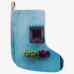 MEIA DE NATAL PEQUENA JANELA COM QUADRO ACIMA DO VERDE E DO PINK PETALIZ
