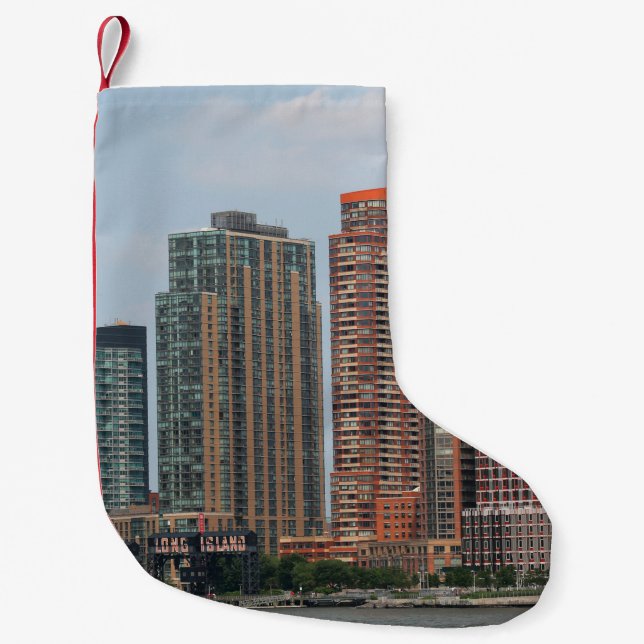 Meia De Natal Pequena NEW YORK - JULY 5,  2015: Long Island City waterfr (Frente)