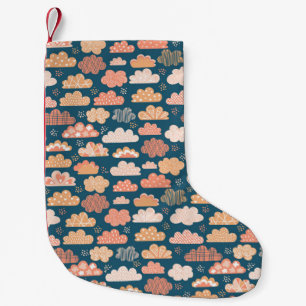 Meia De Natal Pequena Nuvens escandinavas: Padrões infantis Ouros.