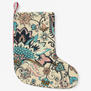 Meia De Natal Pequena Oriental Paisley: Elegância Têxtil Estilizada.