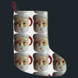 Meia De Natal Pequena Papais noeis Vintage Mug Christmas Stocking (olhos<br><div class="desc">Nada diz, "Natal", como uma caneca de Papais noeis antigos. Agora, ter uma xícara de aplauso não precisa se limitar a bebidas. Este adorável Vintage Papais noeis Mug Christmas Stocking apresenta imagens em tom frontal e traseiro de uma imagem clássica, da caneca de Papais noeis de 1960, com uma alça...</div>