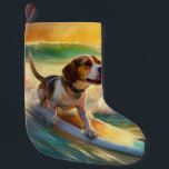 Meia De Natal Pequena Pintura de surfe em Beagle Beach<br><div class="desc">Mergulhe no mundo lúdico da aventura canina com esta pintura cativante. Um cão espirituoso leva às ondas, cavalgando habilmente o surf numa praia beijada pelo sol. A vibrante trabalho de arte capta lindamente a essência do entusiasmo de praia enquanto o cachorro anda sem medo das ondas, incorporando o espírito de...</div>