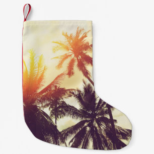 Meia De Natal Pequena Prados tropicais de praia com palmeiras silhuetas