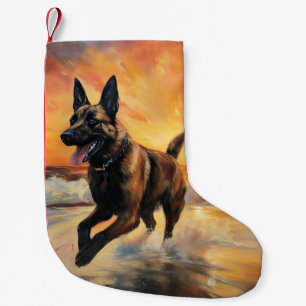 Meia De Natal Pequena Sandy Paws Cachorro Malinois Belga em Beach Sunset