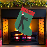 Meia De Natal Pequena Zombie Santa Hat Filme de Horror<br><div class="desc">Zumbis em chapéus de Papai Noel vermelho andando na fila com braços de morto ou esticados na frente deles. Uma estocada de Natal de zumbi incrível para um fã de horror.</div>
