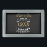 Melhor Pai de Aniversário Personalizado Já Dourado<br><div class="desc">Vintage design a qualquer ano, fivela de cinto "Original Quality Legendary Inspiration" para esse pai especial. Adicione o nome e o ano conforme desejado nos campos de modelo que criam um único item de 40º, 50º, 60º ou qualquer item de celebração de aniversário. Associe isso aos presentes, acessórios e roupas...</div>