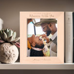 Memórias com você | Casais personalizados<br><div class="desc">Capture momentos queridos com as memórias com você | Casais personalizados Enchidos. Projetado para casais, este elegante quadro fotográfico apresenta texto gravado sob medida em um acabamento de madeira premium, adicionando um toque sentimental às suas memórias favoritas. Perfeito para exibir fotos de casamento, fotos de noivado ou instantâneos de aniversário,...</div>