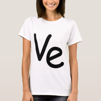 Menina de harmonização da camisa de LO VE