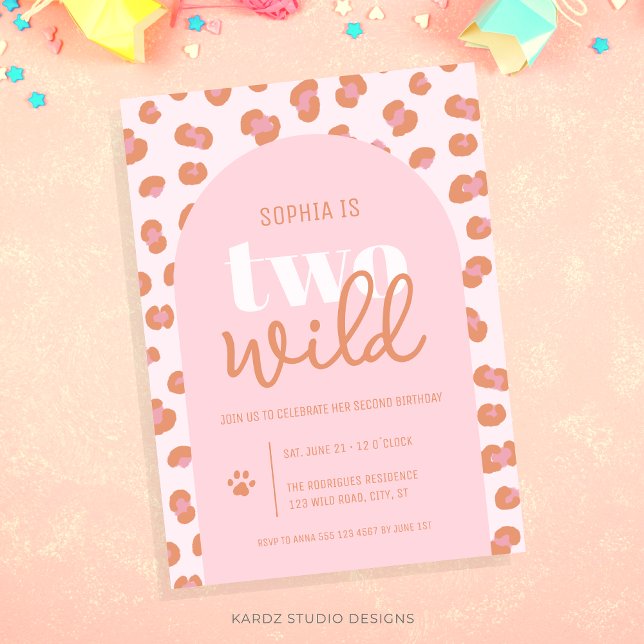 Menina Rosa Dois Convite Para segundo aniversário  (Girl 2nd birthday Invite shown in 5x7 inch. Personalize and choose border style before ordering.)