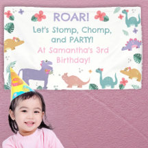 Menina Rosa e Pastel com Dinossauro