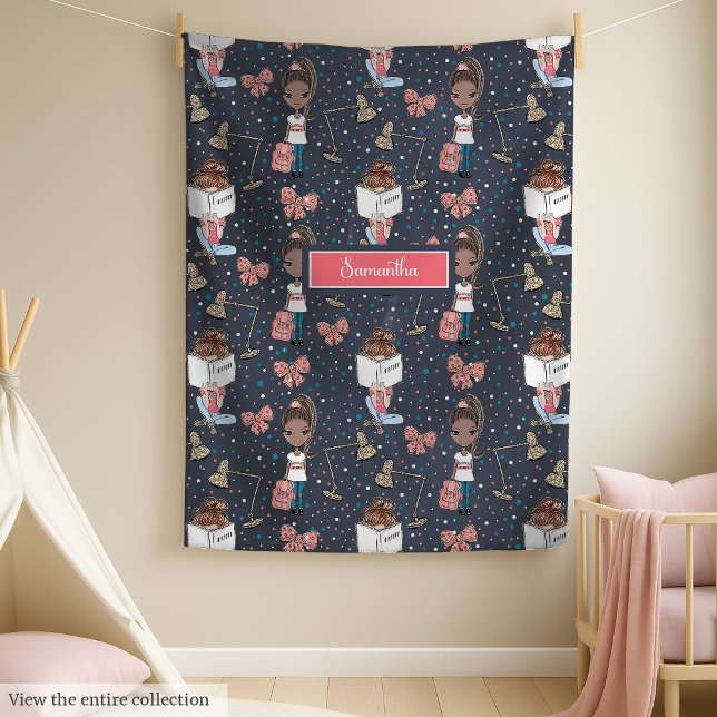 Menininha de pele branca de volta ao cobertor da e (Cute black skin little girl back to school blanket)