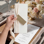Menu Cardápio de Casamento Preto e Branco Simples<br><div class="desc">Este cardápio de casamento minimalista adicionará um toque de elegância ao décor da sua festa de casamento. O fundo bege claro torna este design ótimo para um casamento no outono. Todo o texto é editável, basta clicar em 'Personalizar este modelo'. Itens correspondentes, incluindo convite de casamento e papelaria do dia,...</div>