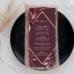 Menu Casamento de Autumn Romance Dourado Frame Burgundy<br><div class="desc">Este cardápio de casamento apresenta uma coroa de dahlias,  rosas de jardim,  e peônia em vermelho-burgundy,  marrom,  cor-de-rosa-penteada sobre folhas de outono com uma falsa estrutura em forma de diamante-ouro. Para uma personalização mais avançada deste design,  clique no BOTÃO FERRAMENTA DESIGN AZUL. Itens correspondentes também estão disponíveis.</div>