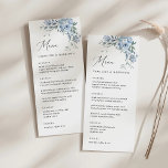 Menu Casamento Floral Azul Elegante Dusty<br><div class="desc">Avise aos seus convidados o que está no menu com este cartão de menu elegante,  com flores e verde em cores azuis empoeiradas.</div>