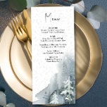 Menu Floresta de Neve com Aquarela Casamento no inverno<br><div class="desc">Menu casamento no inverno com floresta de neve aquosa e folhas delicadas. O design tem uma paleta colorida de azul empoeirado, azul ardente, cinza azul e branco. É personalizado em letras modernas escritas à mão e tipografia elegante clássica. Perfeito para o inverno, casamento de férias ou casamento de Natal. Procure...</div>