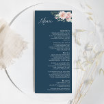 Menu Plano de Casamento do Marinho Floral Blush<br><div class="desc">Este design de cardápio plano de marinho floral brilhante apresenta belos fundos clássicos quic de cor-de-rosa pastel e azul marinho com simples tipografia moderna e caligrafia elegante para definir um tom sofisticado para qualquer estilo de evento. Cada produto é embelezado com rosas rosas rosadas e escamosas, cor-de-rosa, bem como fitas...</div>