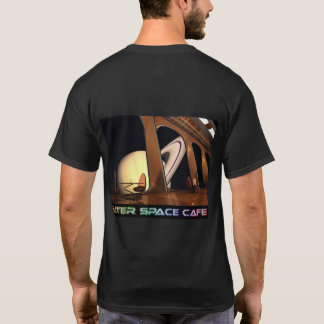 Mesa de Café ExternoSpace com uma Vista T-Shirt