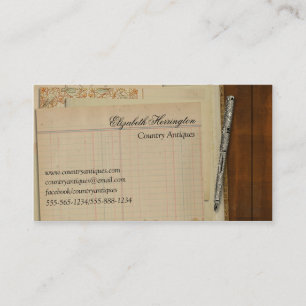 Mesa do vintage com a caneta de fonte dos cartões