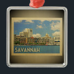 Metal Ornamento de Viagens vintage Savannah Georgia<br><div class="desc">Um ornamento legal do estilo Savannah com uma impressionante vista de linha do horizonte na cidade.</div>