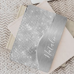 Metálico Personalizado Da Glitter De Prata Glam<br><div class="desc">Personalize facilmente este metal escovado prateado e a glamourosa capa de ipad com padrão de brilho com seu próprio nome personalizado.</div>