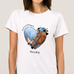 Meu Coração Pertence A Foto Foto De Camisa Do Cava<br><div class="desc">Carregar seu melhor amigo com você em todos os lugares que você vai com esta camisa personalizada de amante de cavalo fotográfico! Um deve ter para cada amante de cavalos, mãe de cavalos e pai de cavalos! Uma reviravolta divertida no meu Cavalo, esta camisa diz "Meu Coração Pertence A"... Personalize...</div>