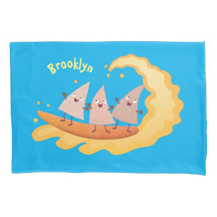 Milhas de nachos, batatas fritas, canecas, surf