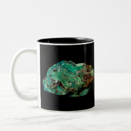 Mineral Verde Malachita na Caneca Negra