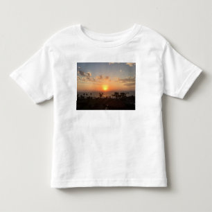 Minha camisa de sol de incêndio infantil