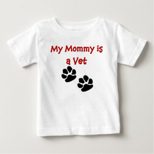 Minha mamãe é um t-shirt da criança do veterin