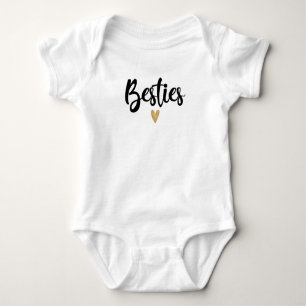 Mini Besties Correspondente Script T-Shirt