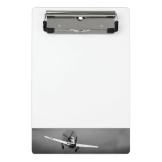 Mini Prancheta Decolagem do mustang P-51 na tempestade