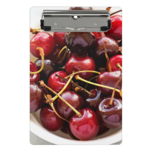 Mini Prancheta Fotografia de Cerejas Vermelhas Frescas em uma Tig