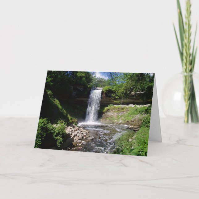 "Minnehaha Cai 3" Cartão de Aniversário (Frente)