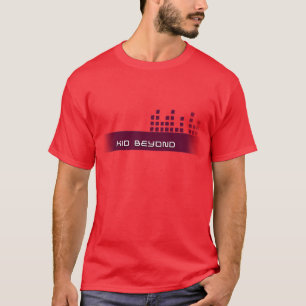 Miúdo além do t-shirt
