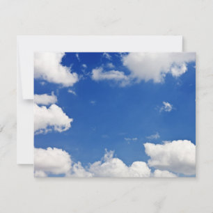 Modelo do céu azul nuvens brancas