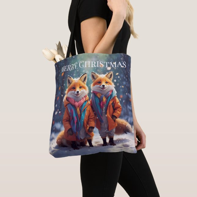 Modelo Tote Bag Cute Raposa Numa Floresta Neve (Close Up)
