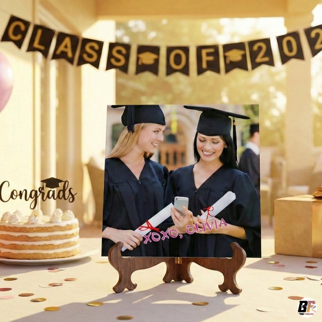 Modern Pink XOXO Custom Photo Graduation Card (Criador carregado)