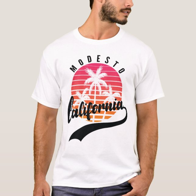 Modesto, California Retro Sunset Men's T-Shirt (Frente)