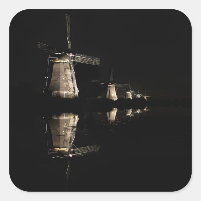 Moinhos de vento iluminados no autocolante noturno (Frente)