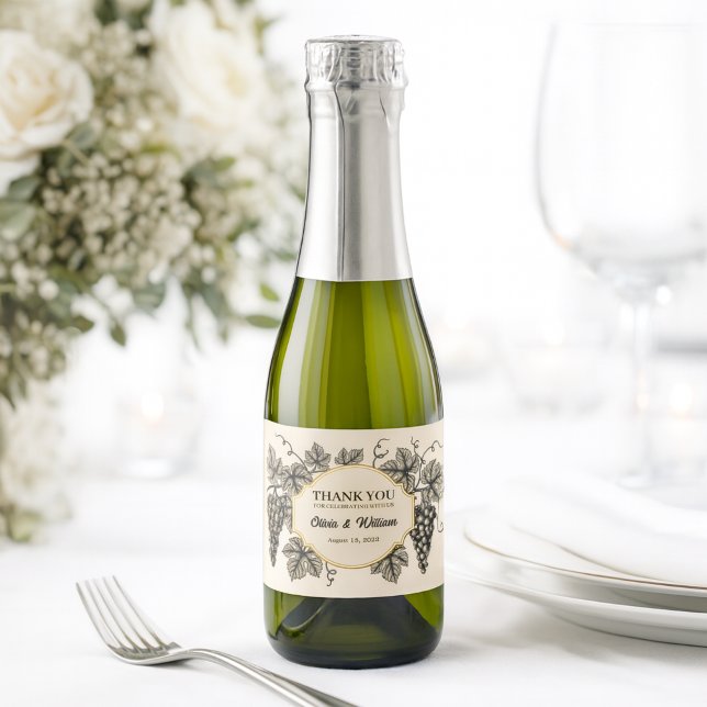 Moldura Antiga com Uvas, Folhas (Criador carregado)