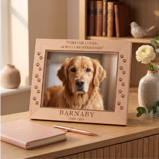 Moldura de madeira para memorial de animal de esti