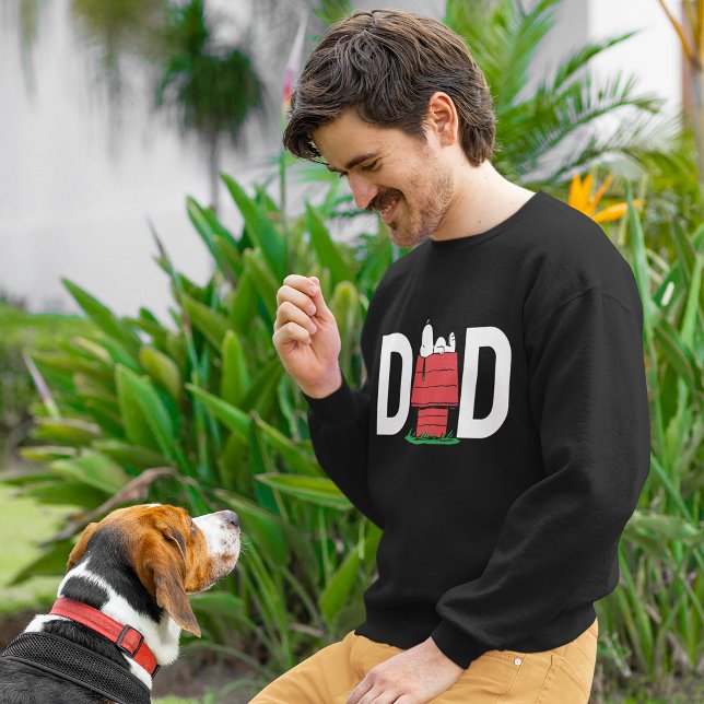 Moletom Amendoins Snoopy Dog House | Eu sou o Pai (Person wearing sweater)