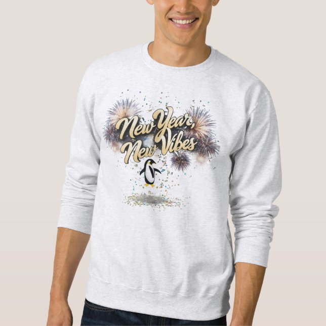 Moletom Bold Script "New Year, New Vibes" Penguin Basic (Frente)