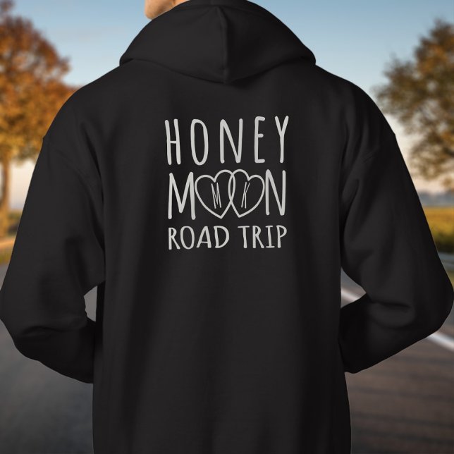 Moletom Casaco com Capuz Personalizado para Viagem de Lua  (Add your initials to this Honeymoon Road Trip Hoodie and set off on your adventure)