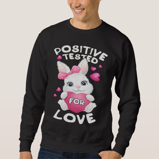Moletom coelho do dia dos namorados com coração rosa para  (Frente)